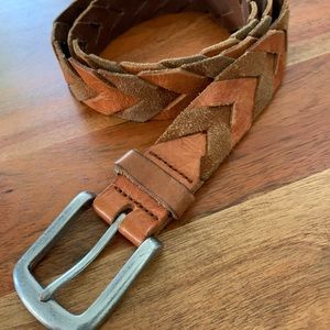 Land’s End Chevron Leather Belt